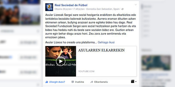 Real Sociedad Futbol Taldeak Axularren Elkarrekin iragartzen du